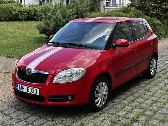 Škoda Fabia 1.9 TDI 77 kW Ambiente Tažné Klima