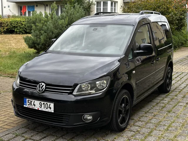 Volkswagen Caddy 1.6 TDI 75kW Highline CarPlay Tempomat ALU kola