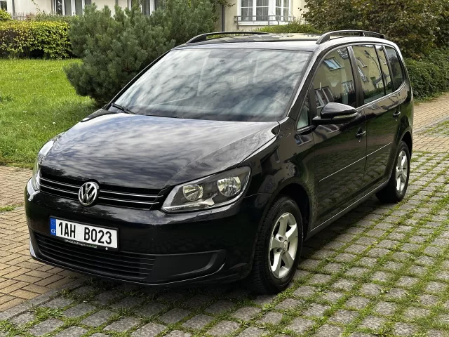 Volkswagen Touran 1.2 TSI Trendline Facelift 6st. Manuál