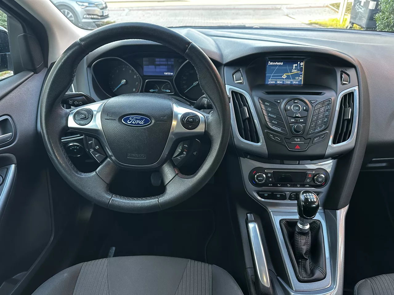Ford Focus 1.6 16V 110kW Titanium Navi Xenony Tažné - foto 13